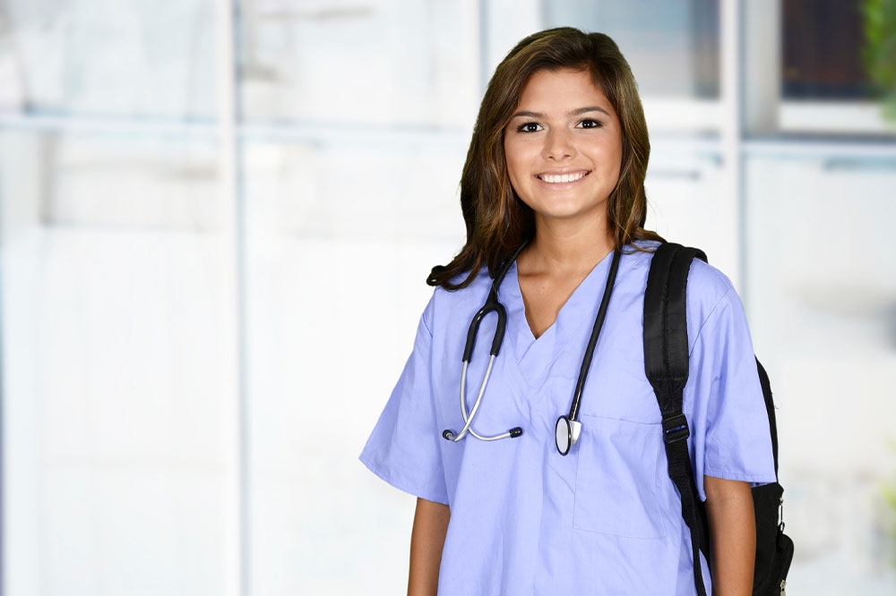 Top 7 Things to Know About a Certified Nursing Assistant