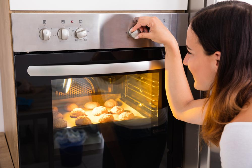 4 Benefits of Microwave Ovens