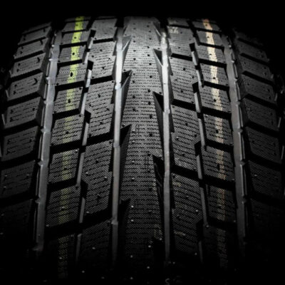 4 reasons why performance tires must be your first choice