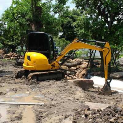 5 things to know about gardening backhoes