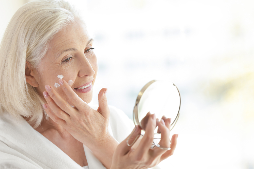 Make Your Skin Look Young Forever With The Best Wrinkle Creams