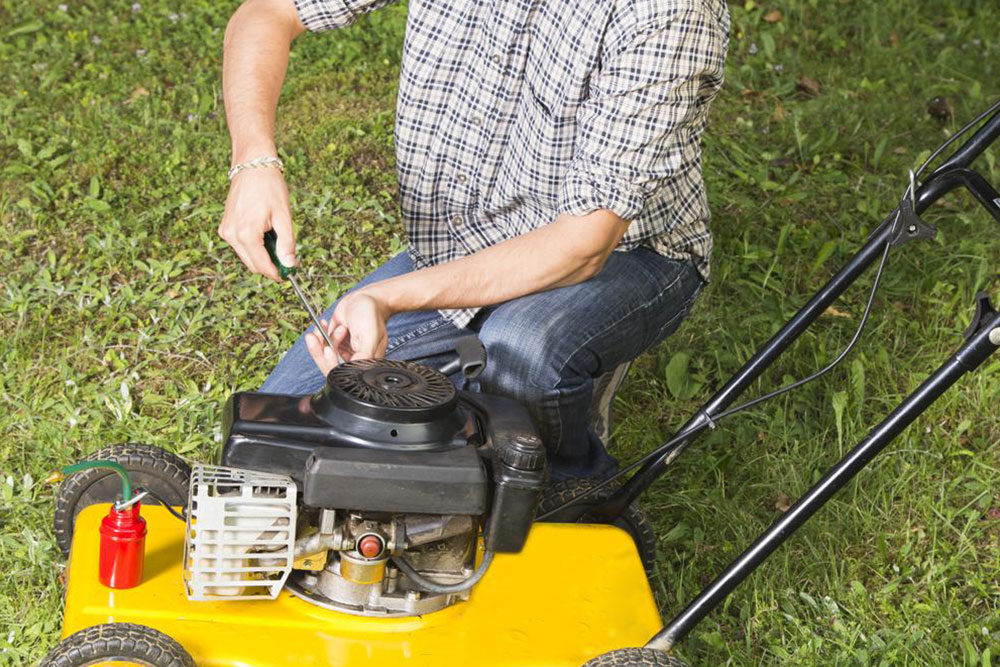 Top 5 advanced lawn mowers that are eco-friendly