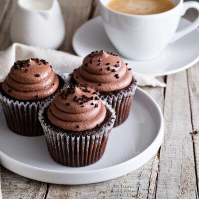 Top two delicious chocolate cupcake recipes for kids