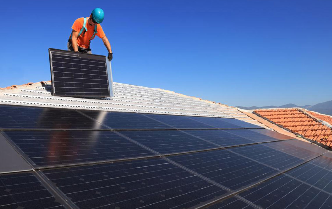 Uses, advantages, and disadvantages of solar panels