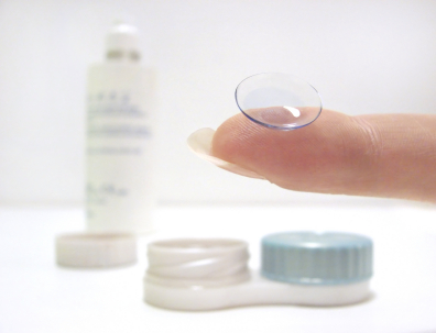 Contact lenses for dry eyes