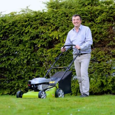 Guidelines to follow when you choose a lawn care company