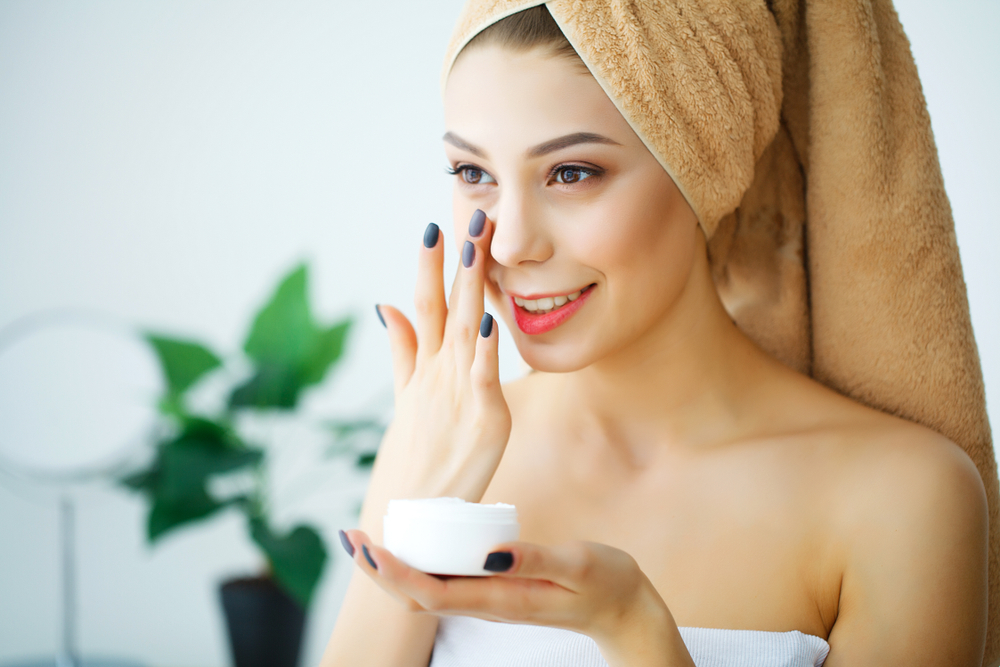 Three Effective Home Remedies For Dry Skin