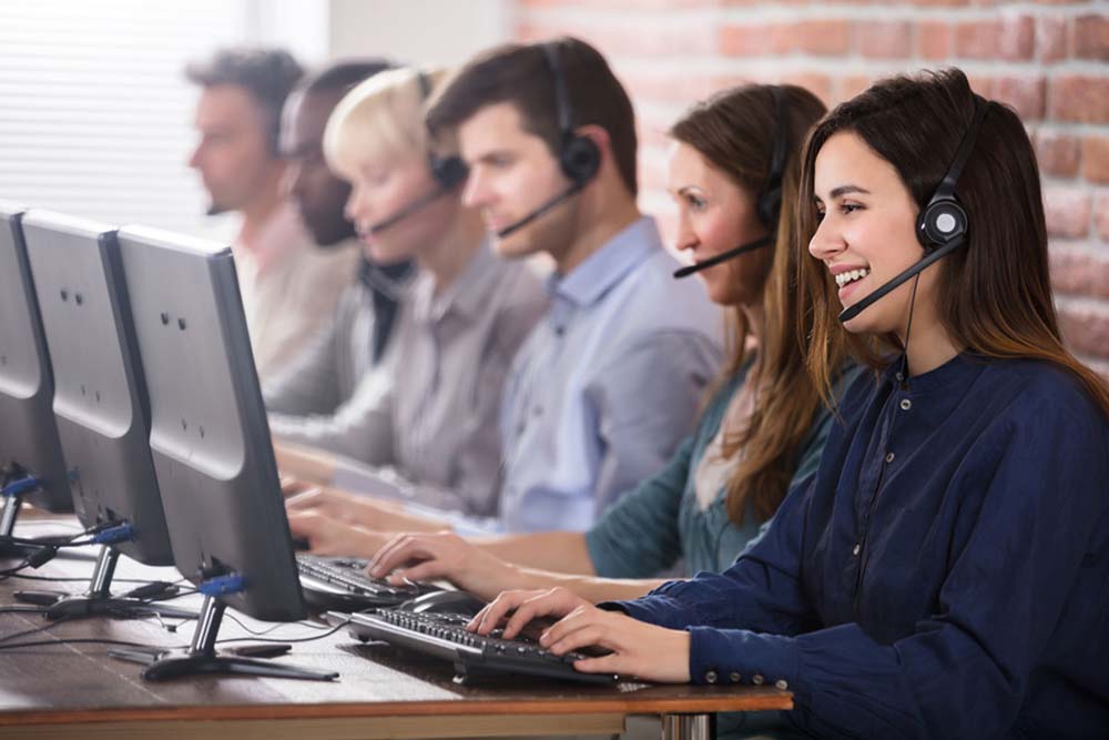 Top customer service training courses for agents