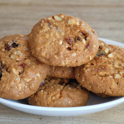 Simple Recipes of Oatmeal Raisin Cookies