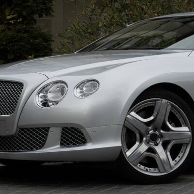 Top Features of the Bentley Continental Flying Spur