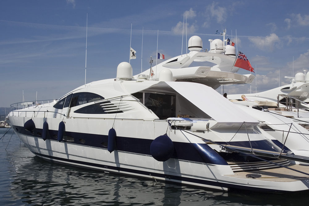 Factors to Consider When Chartering Luxury Yachts